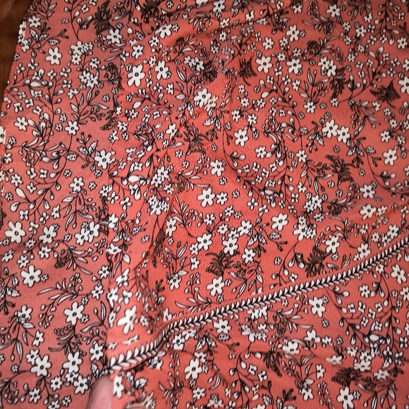 Max Studio wrap blouse floral sz L - Picture 5 of 10